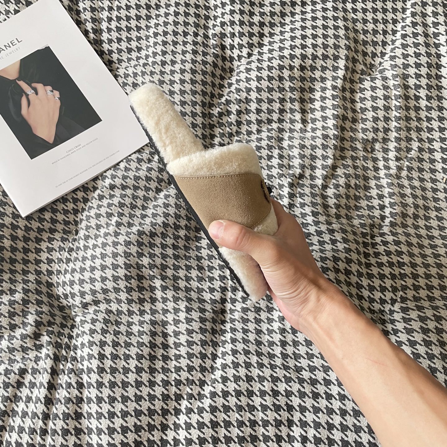 TL8090  Balenciaga 54.99$ gallery