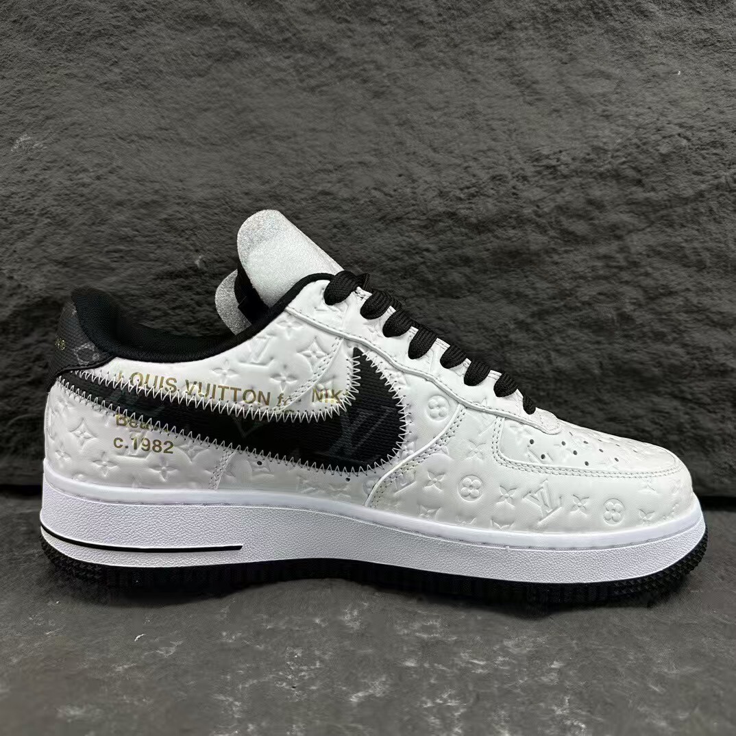 TL8096  NIKE - LV    59.99$ gallery