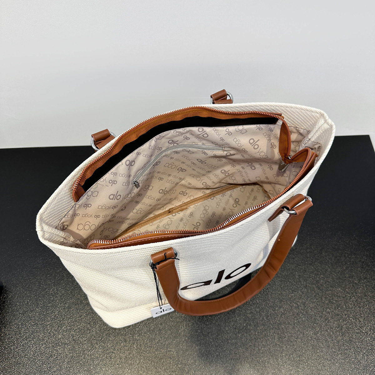 TL8097  ALO bag $39.99 gallery