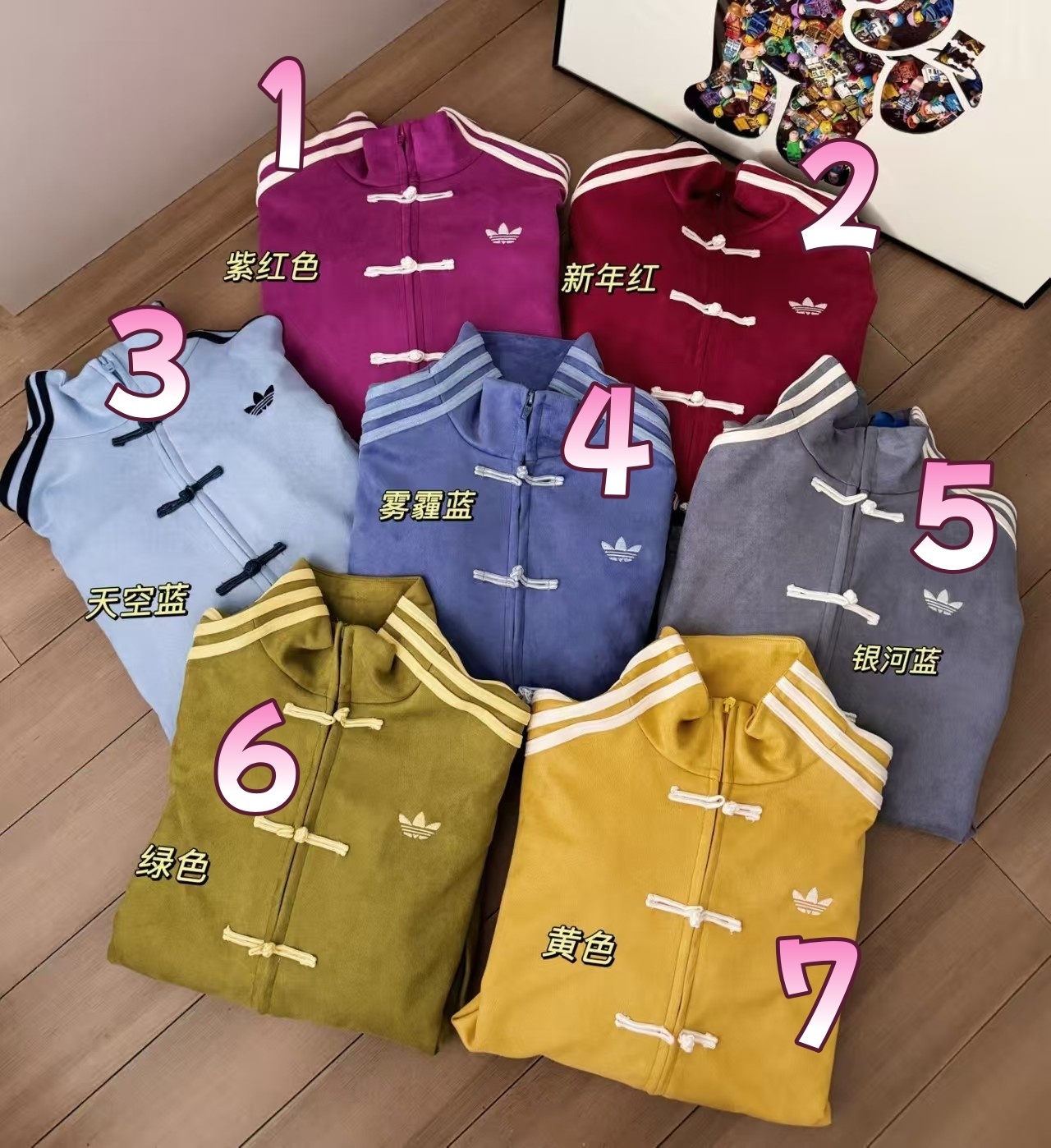 TL8104  ADIDAS   55$ gallery