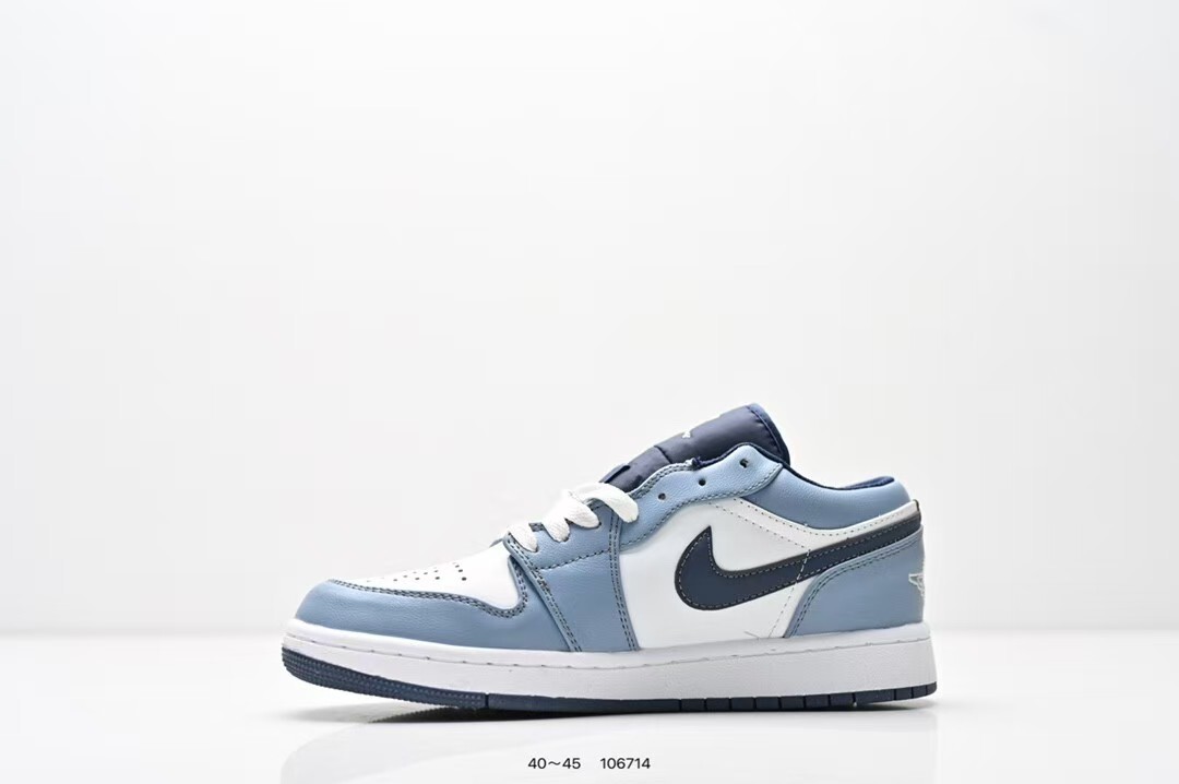 TL8113   NIKE  49.99$ gallery