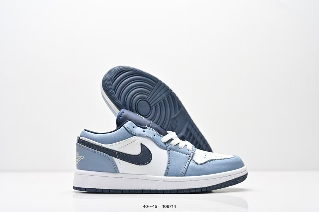 TL8113   NIKE  49.99$ gallery