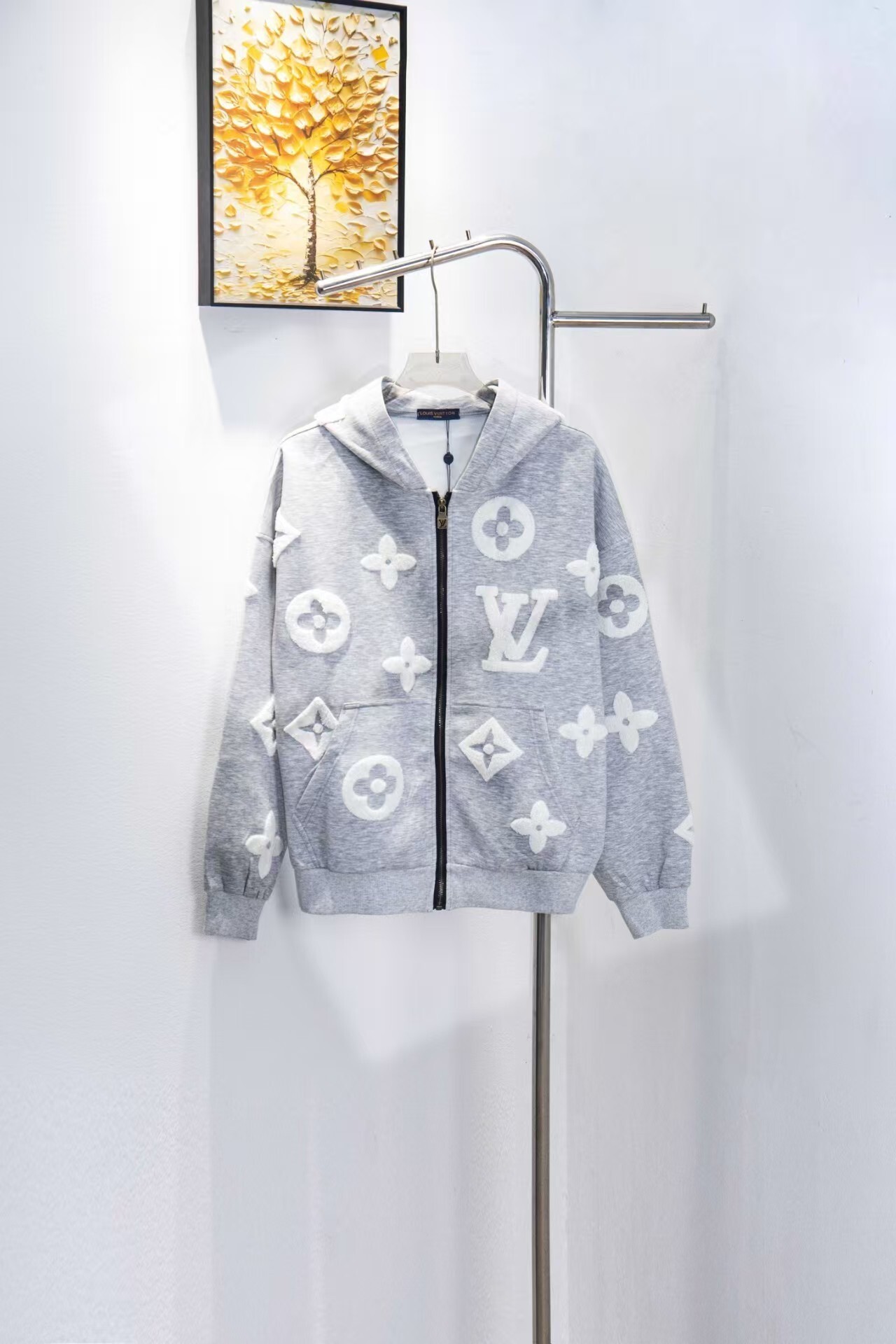 TL8127  LV   55$ gallery