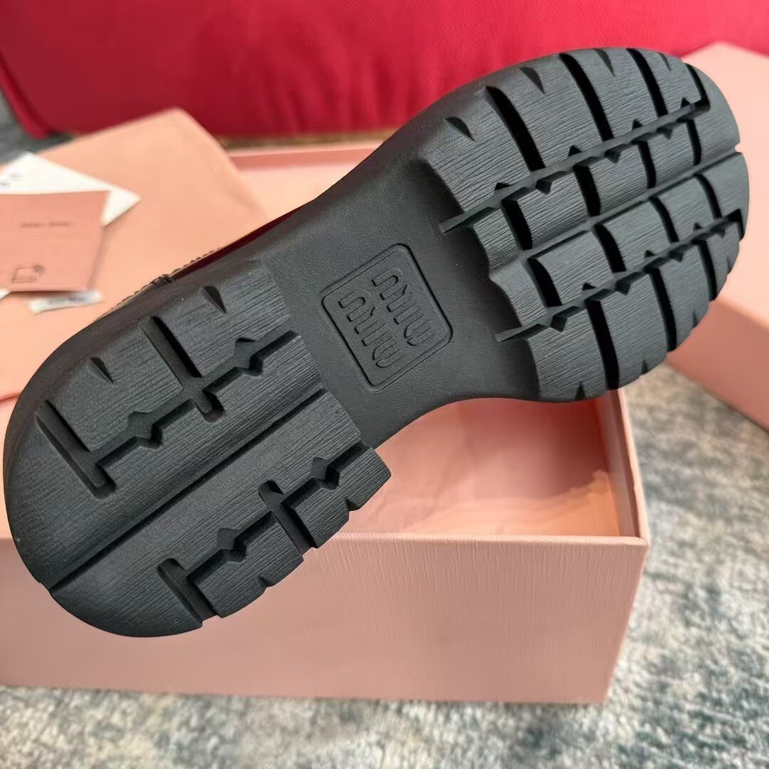 TL8129  MIUMIU   69.99$ gallery