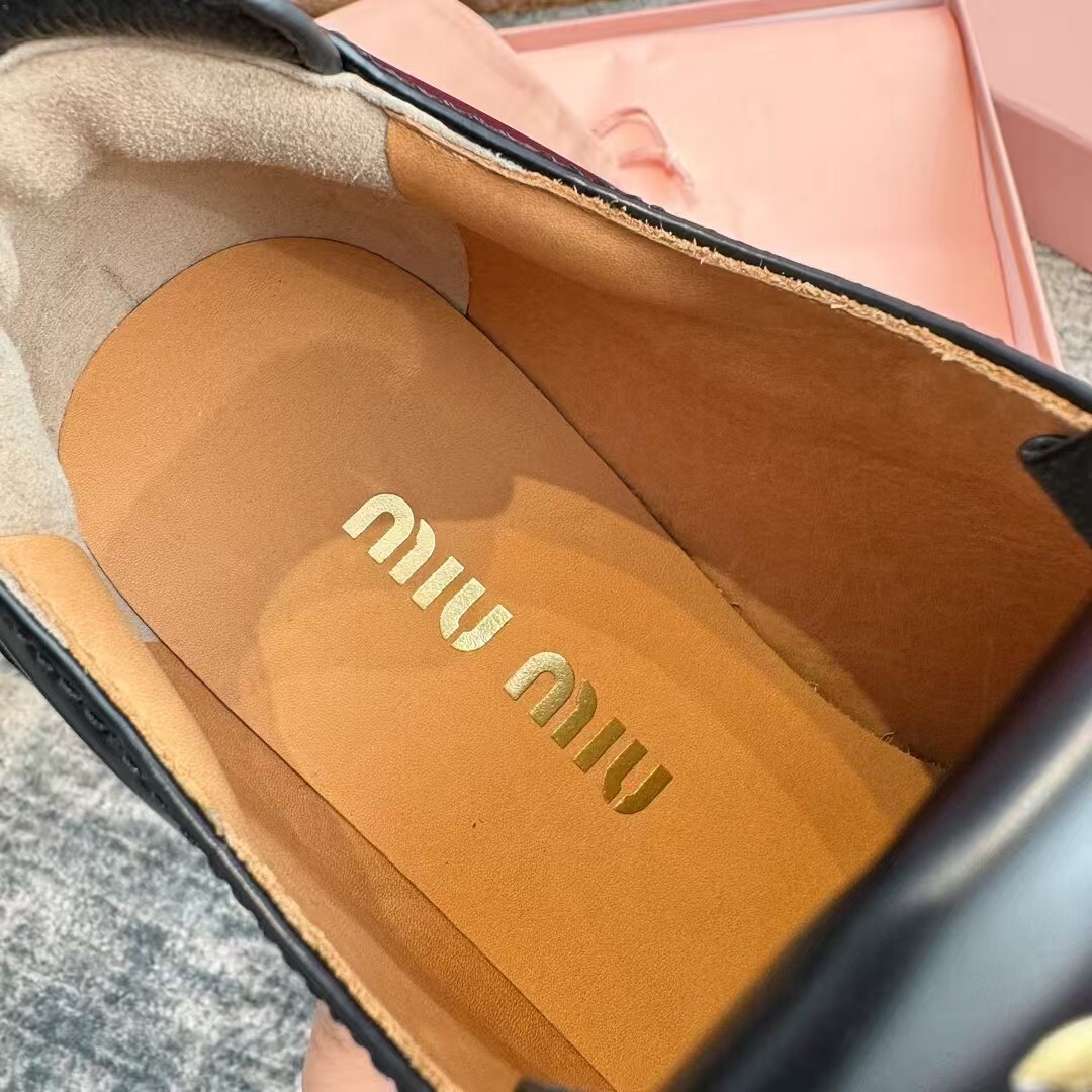 TL8129  MIUMIU   69.99$ gallery