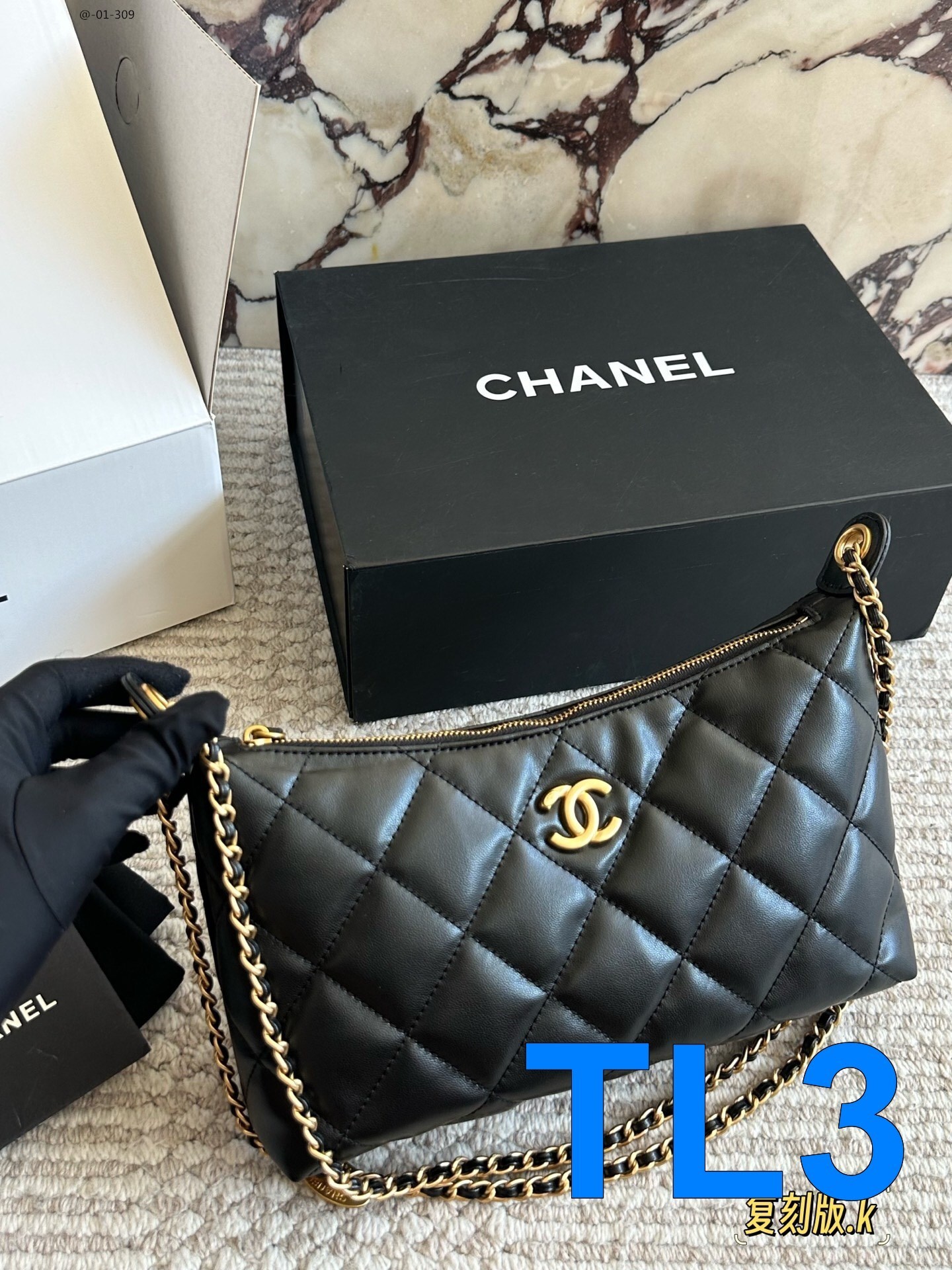 TL8138  CHANEL  69.99$ gallery