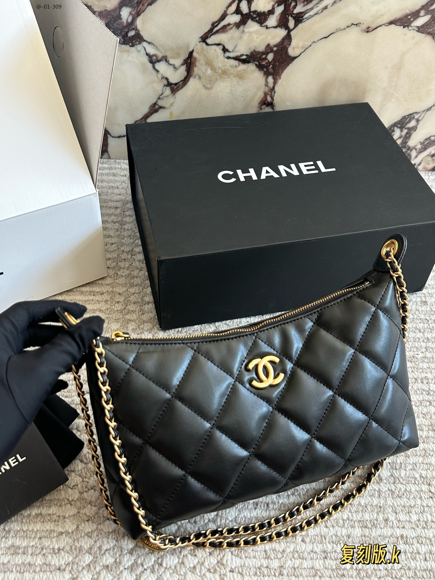 TL8138  CHANEL  69.99$ gallery
