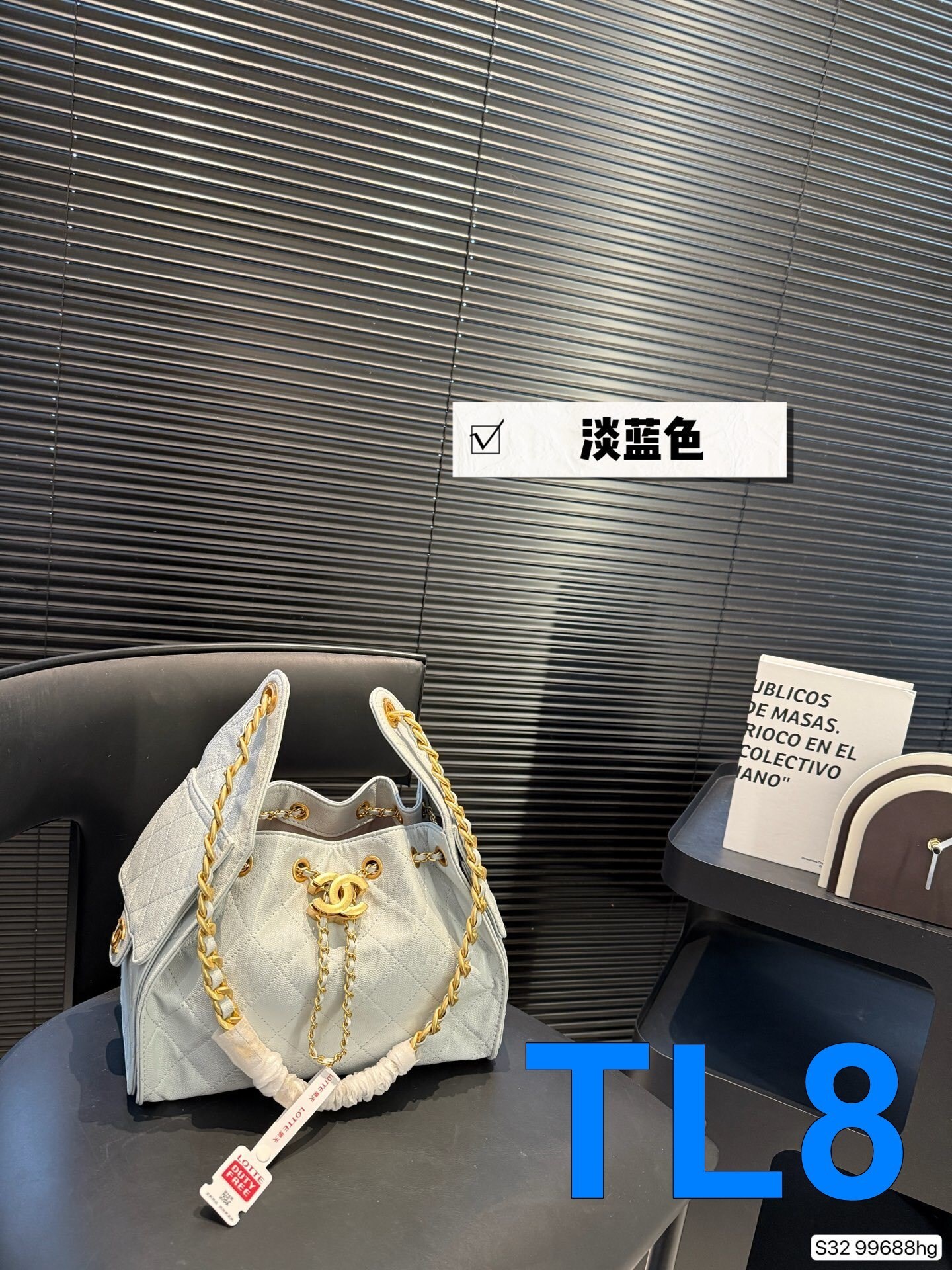 TL8142  CHANEL  89.99$ gallery