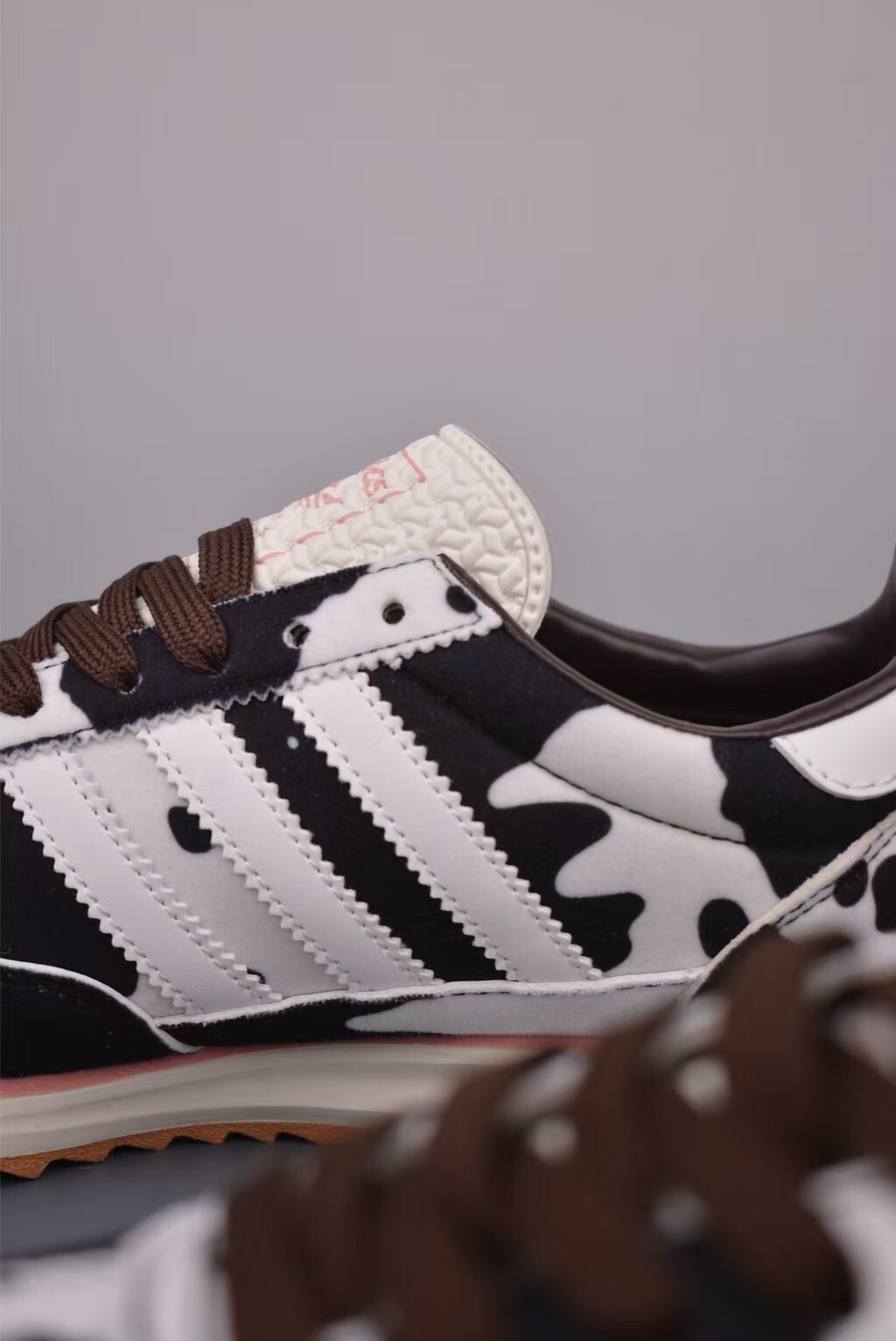 TL8143  ADIDAS   55$ gallery