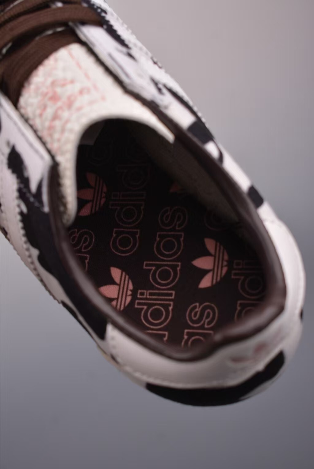 TL8143  ADIDAS   55$ gallery