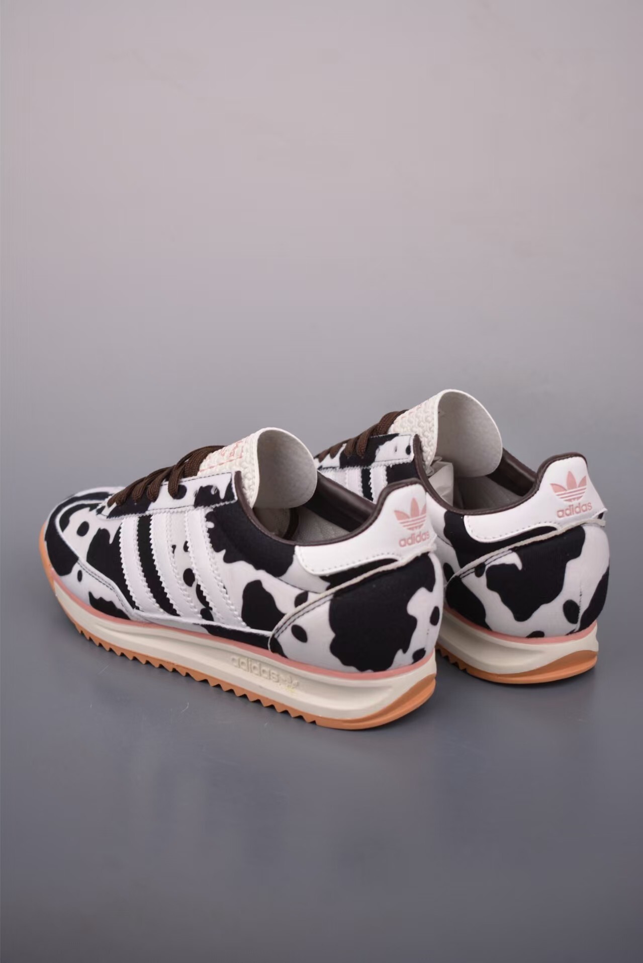 TL8143  ADIDAS   55$ gallery