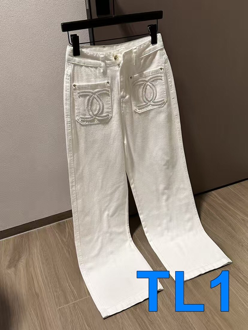 TL8146  CHANEL  45$ gallery