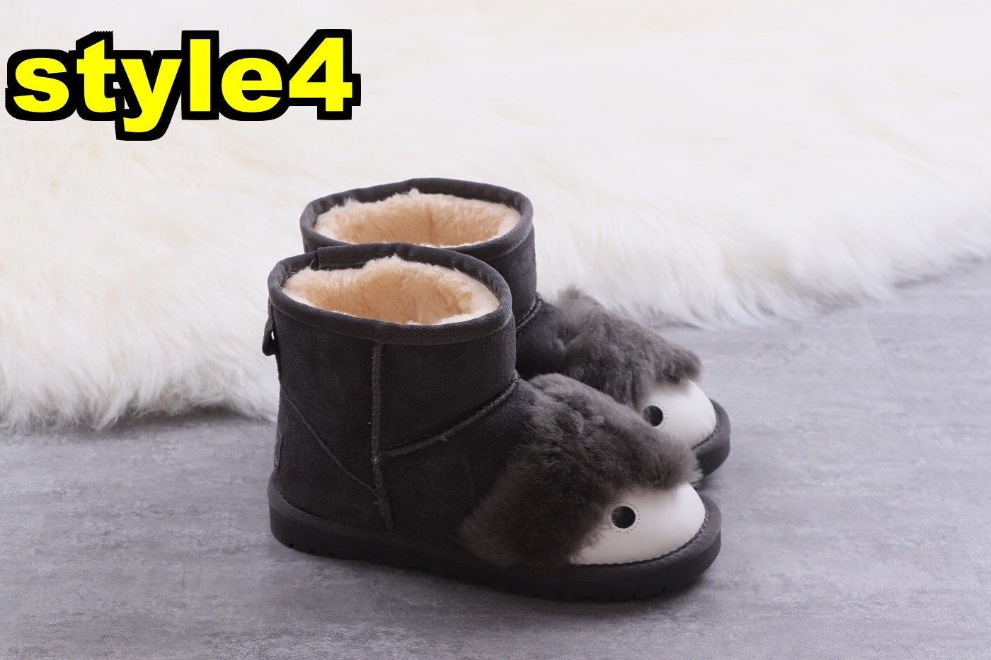 XTZ8689   UGG   KIDS   42.99$   BOX gallery