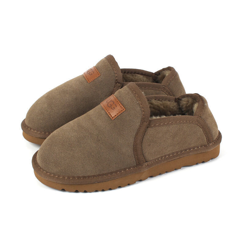 XTZ8773     UGG     49.99$    BOX gallery