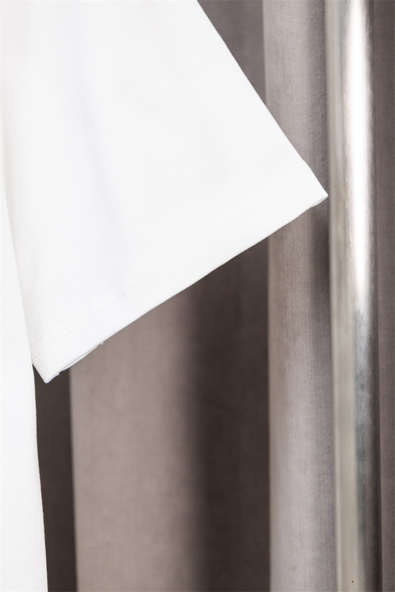 TAT33-1-TAT33-2  BURBERRY   T-shirt gallery