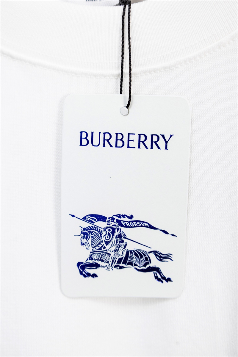 TAT33-1-TAT33-2  BURBERRY   T-shirt gallery