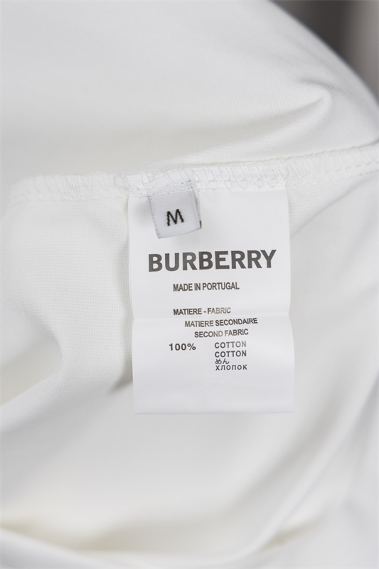 TAT50-1-TAT50-2    BURBERRY   T-shirt gallery