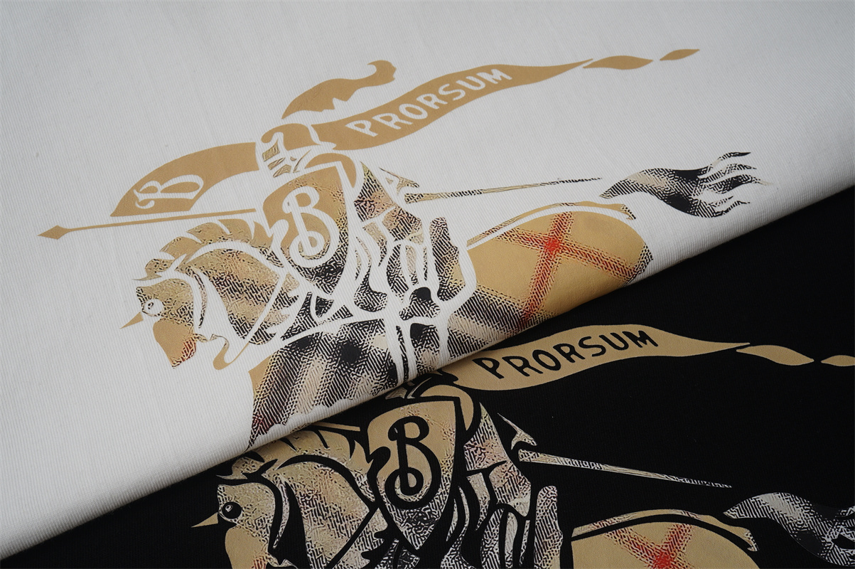 TAT54-1-TAT54-2   BURBERRY  T-shirt gallery