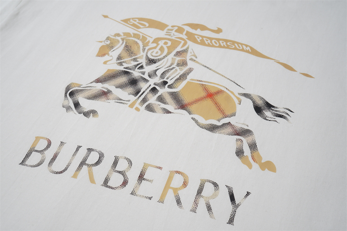 TAT54-1-TAT54-2   BURBERRY  T-shirt gallery