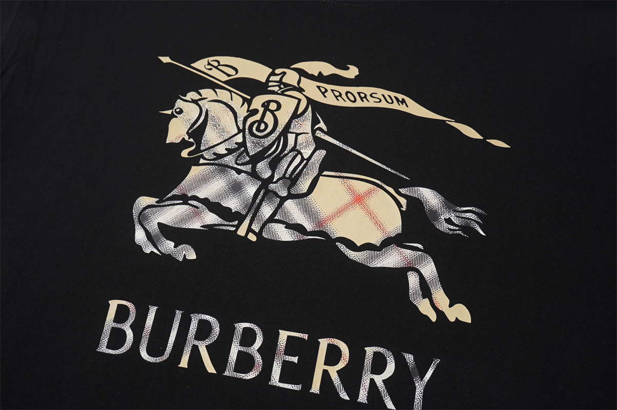TAT54-1-TAT54-2   BURBERRY  T-shirt gallery