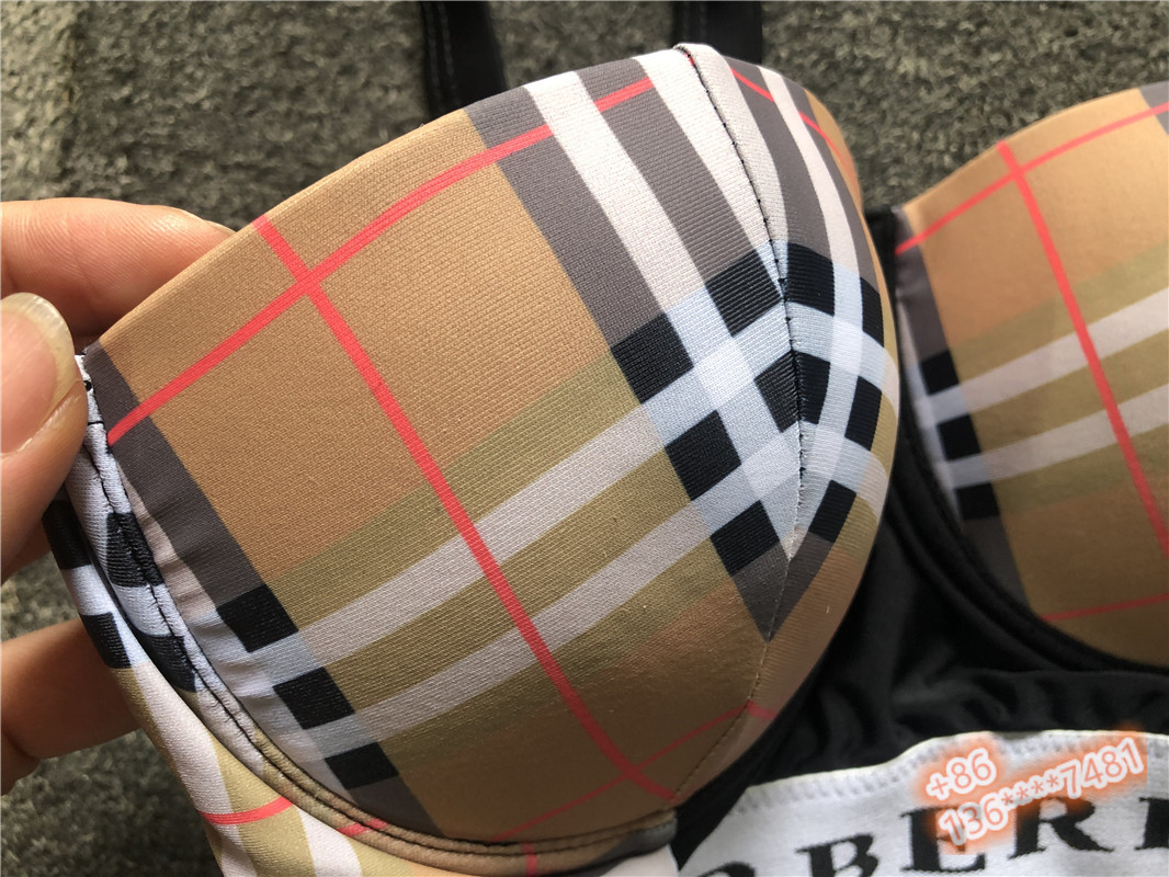 Video  BURBERRY Swimwear YP111 gallery