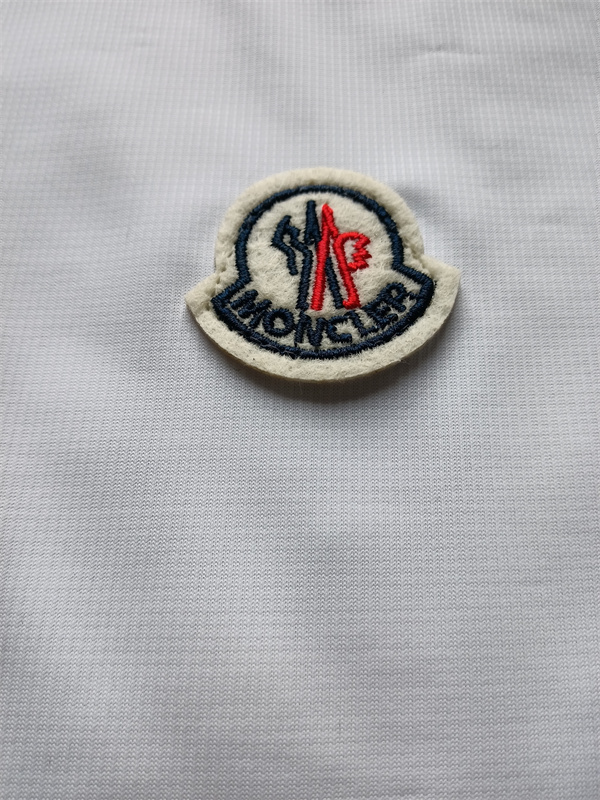 Video DB102-DB106   MONCLER  T-Shirt gallery