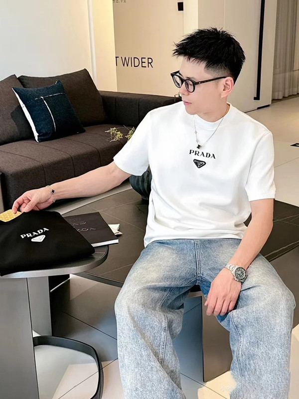 Video T705-T706   PRADA  T-shirt gallery