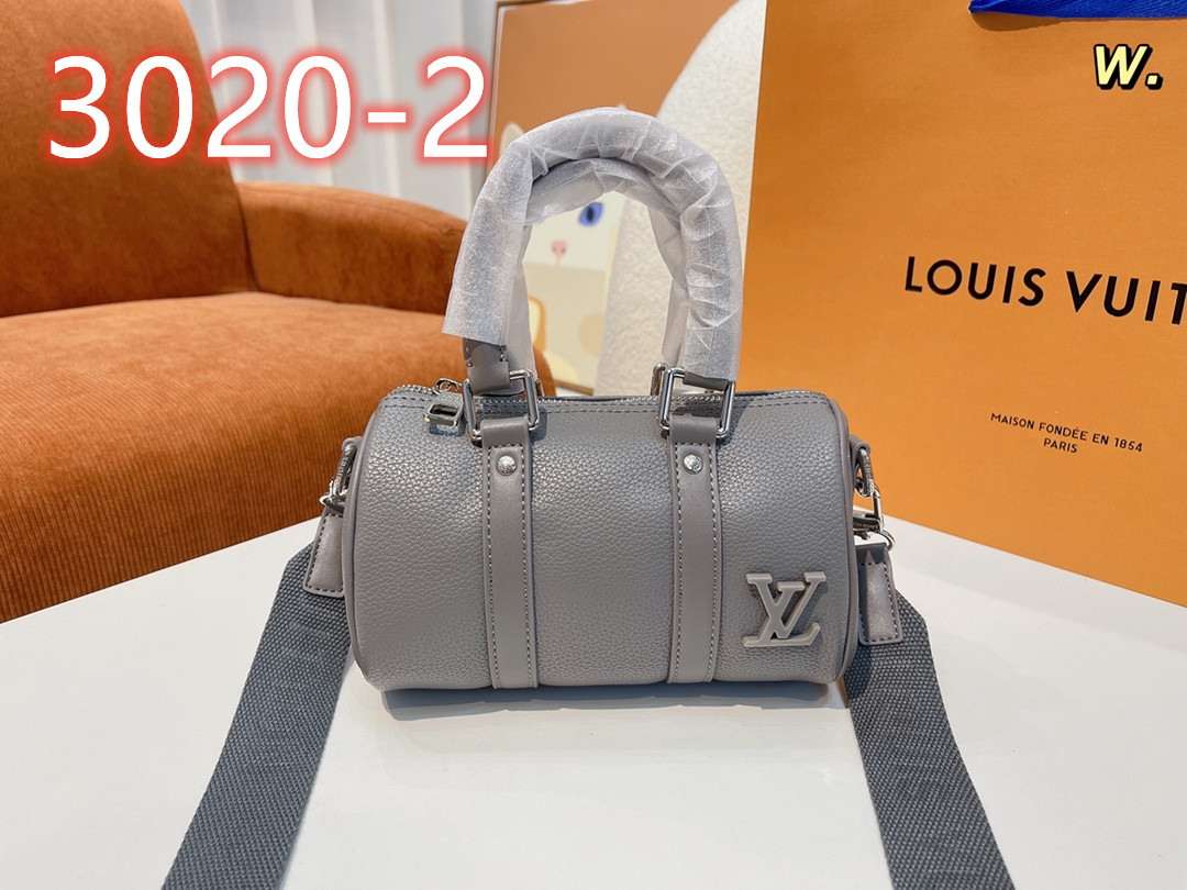 60  L  V  BAG gallery