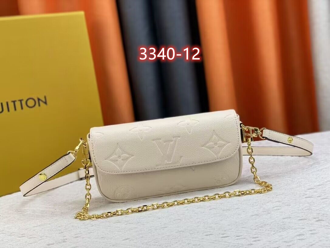 60  L  V BAG gallery