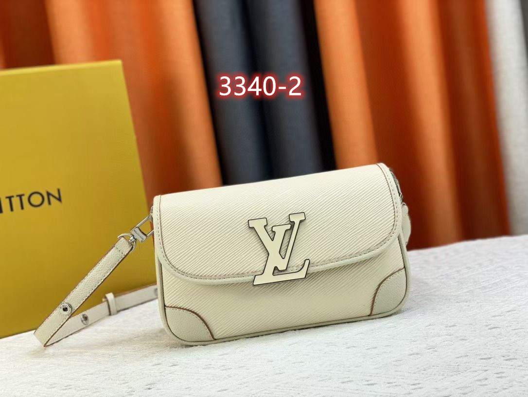 60  L  V BAG gallery