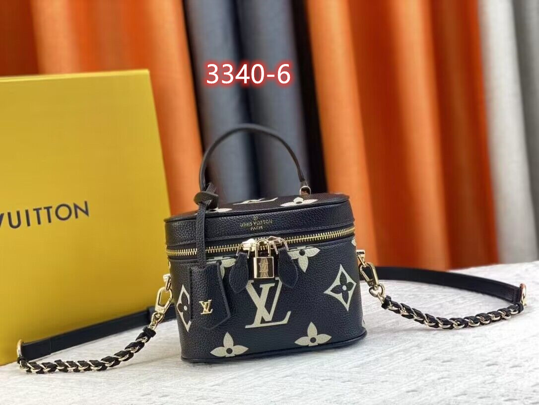 60  L  V BAG gallery