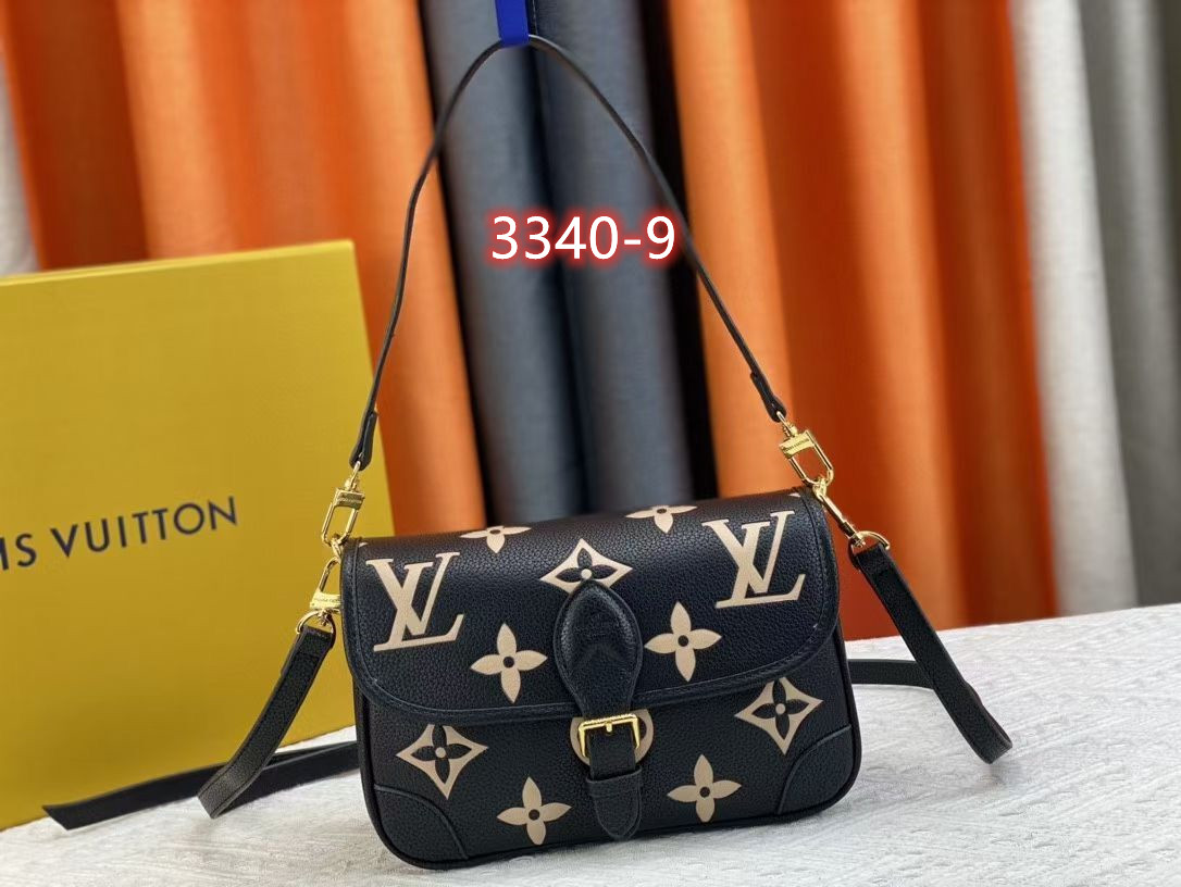 60  L  V BAG gallery