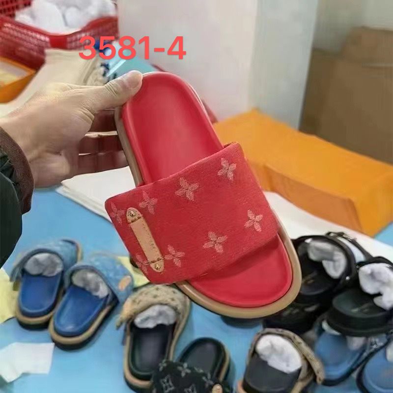 60  L  v  SHOES 35-44 gallery