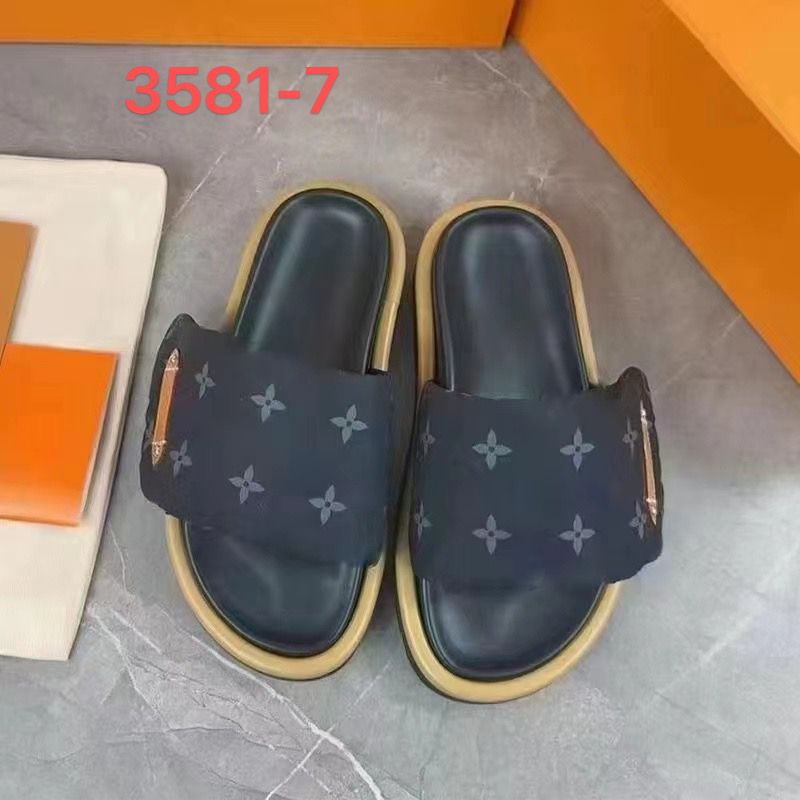 60  L  v  SHOES 35-44 gallery