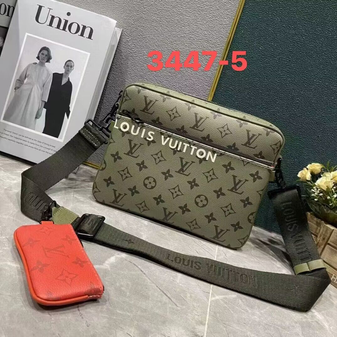 60 L  V  BAG gallery