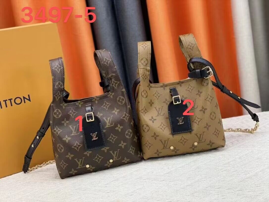 65 L  V  BAG gallery