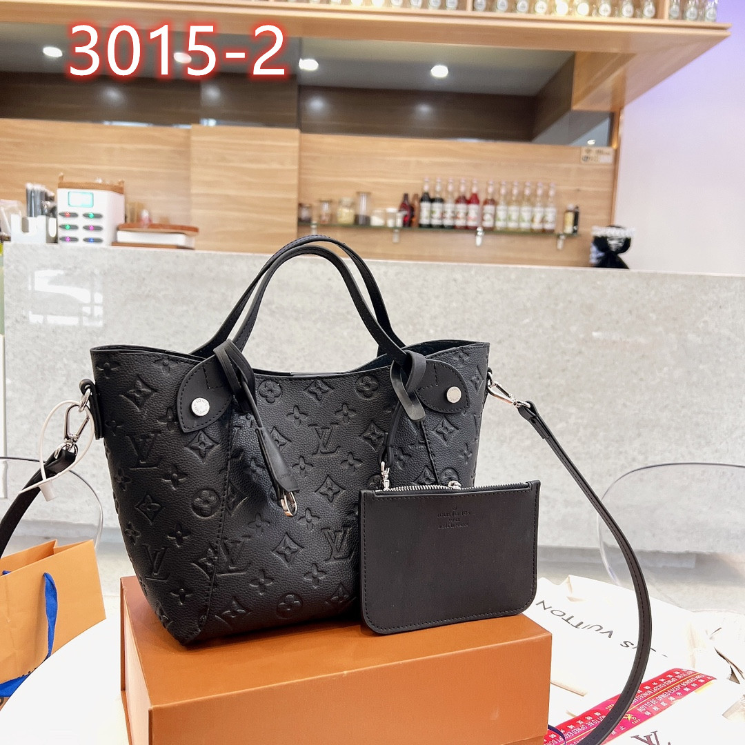 70  L  V  BAG gallery