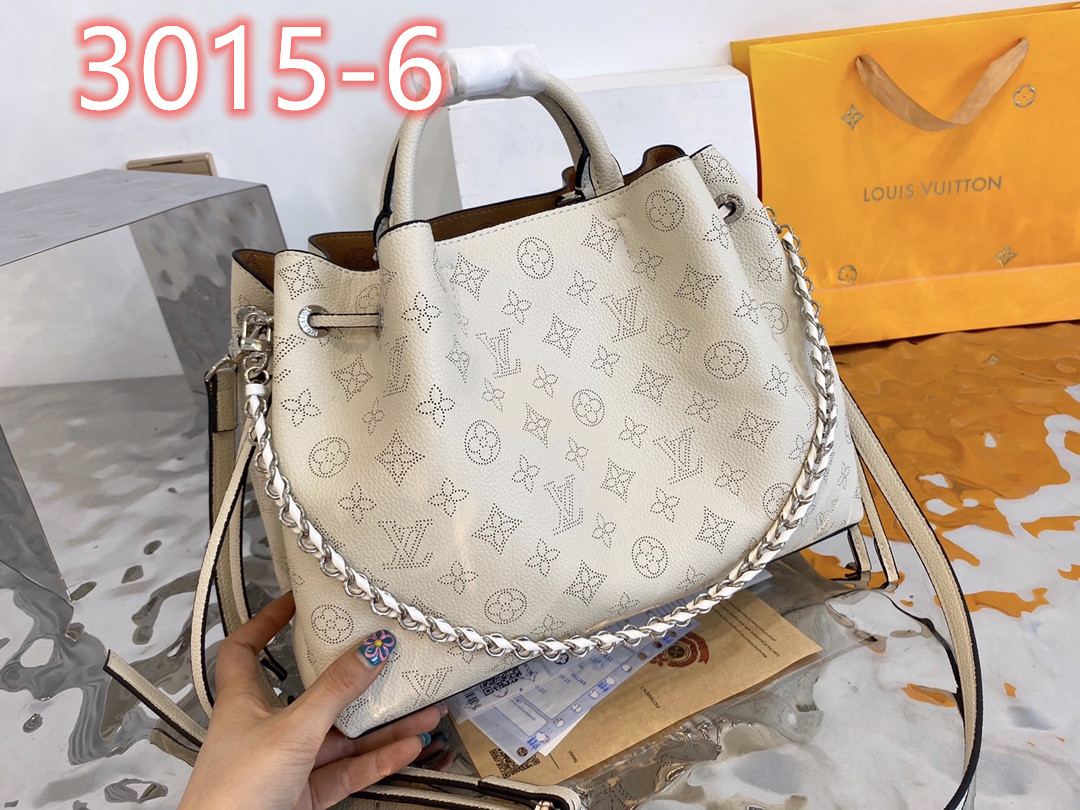 70  L  V  BAG gallery