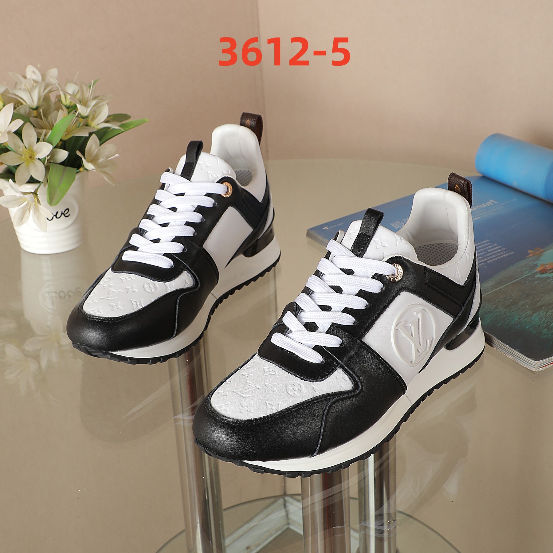 70  L  V  SHOES 35-44 gallery
