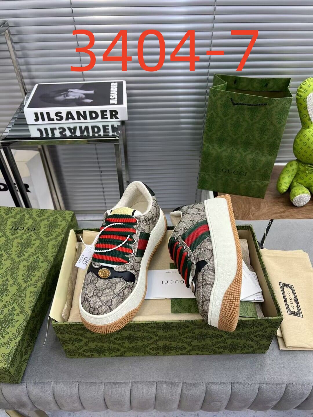 70 G  UCCI  SHOES35-44 gallery