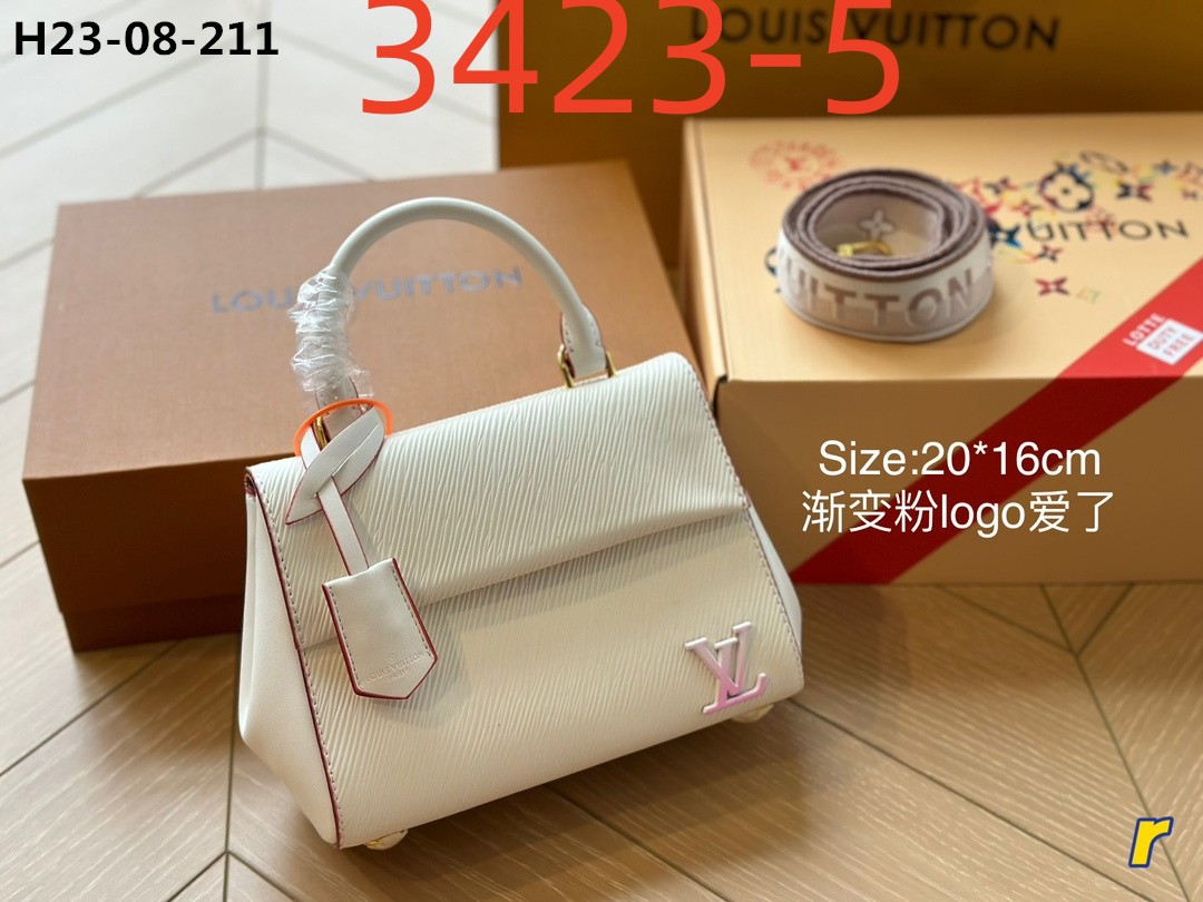 70 L  V  BAG gallery