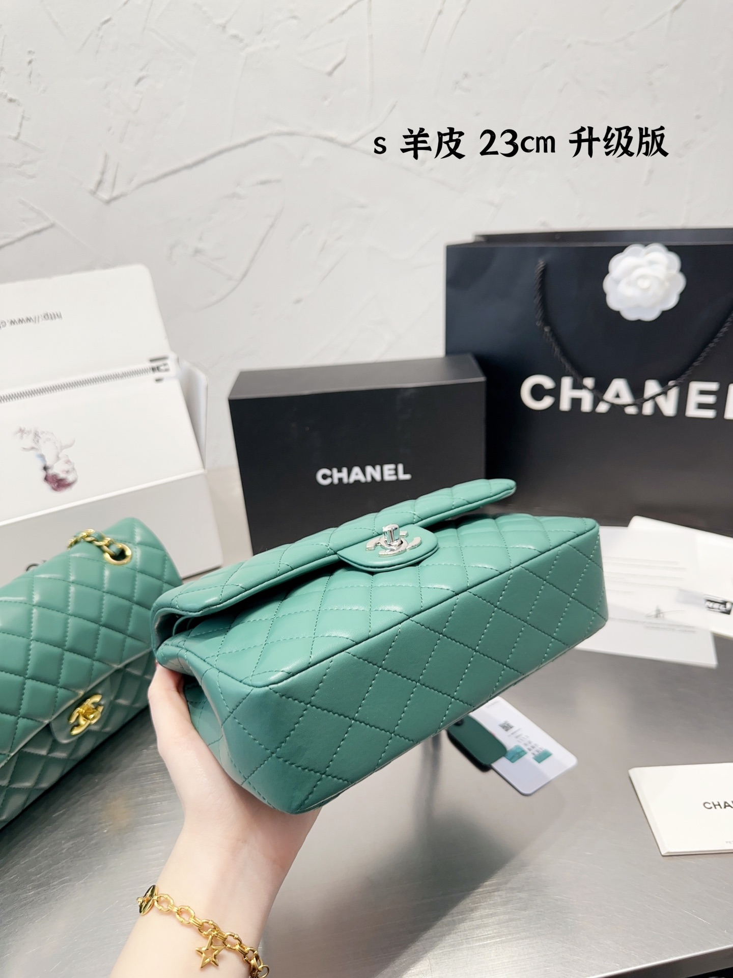 00107-CHANEL-36.99$ gallery