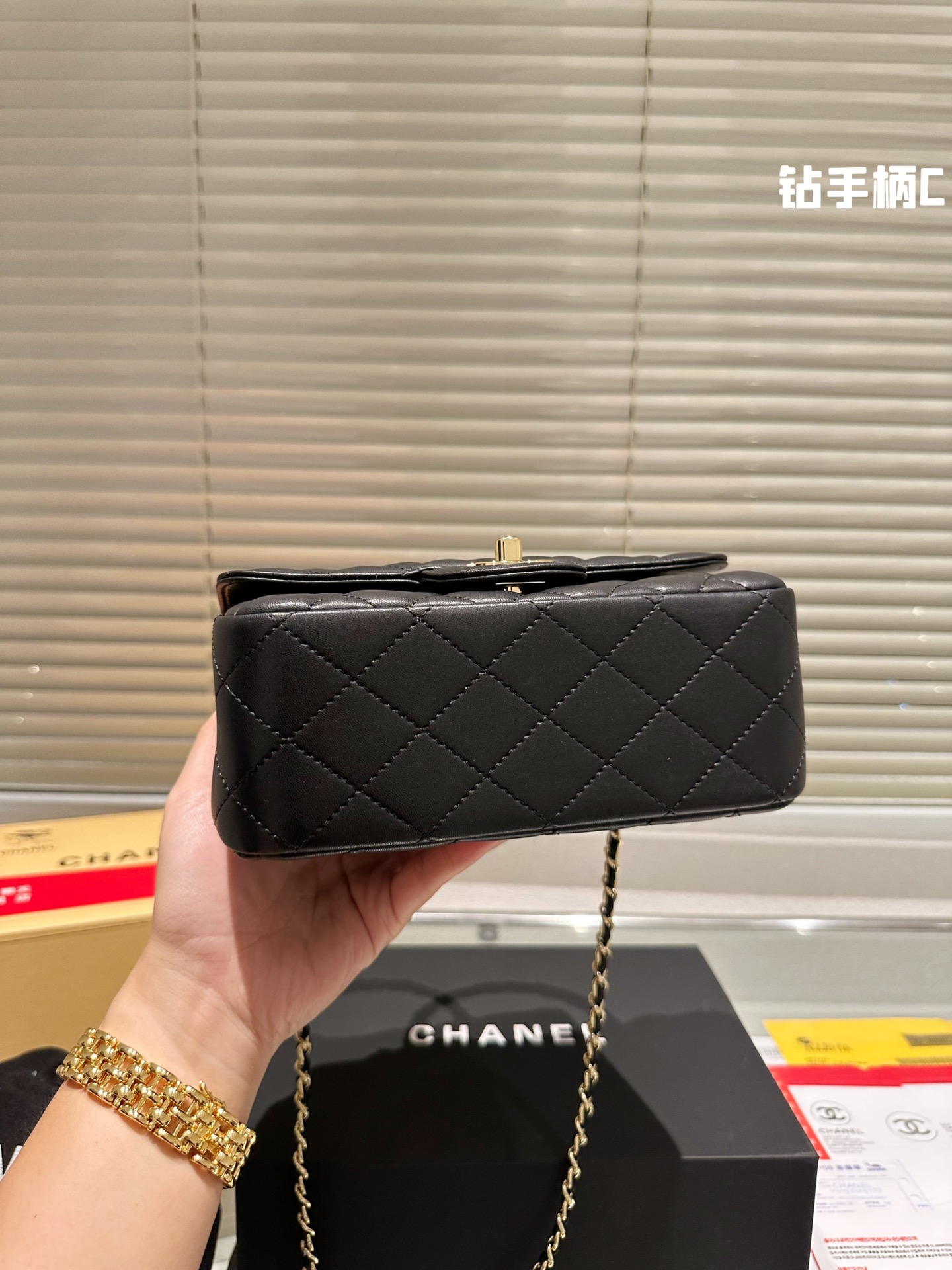 20120-chanel- 36.99$ gallery