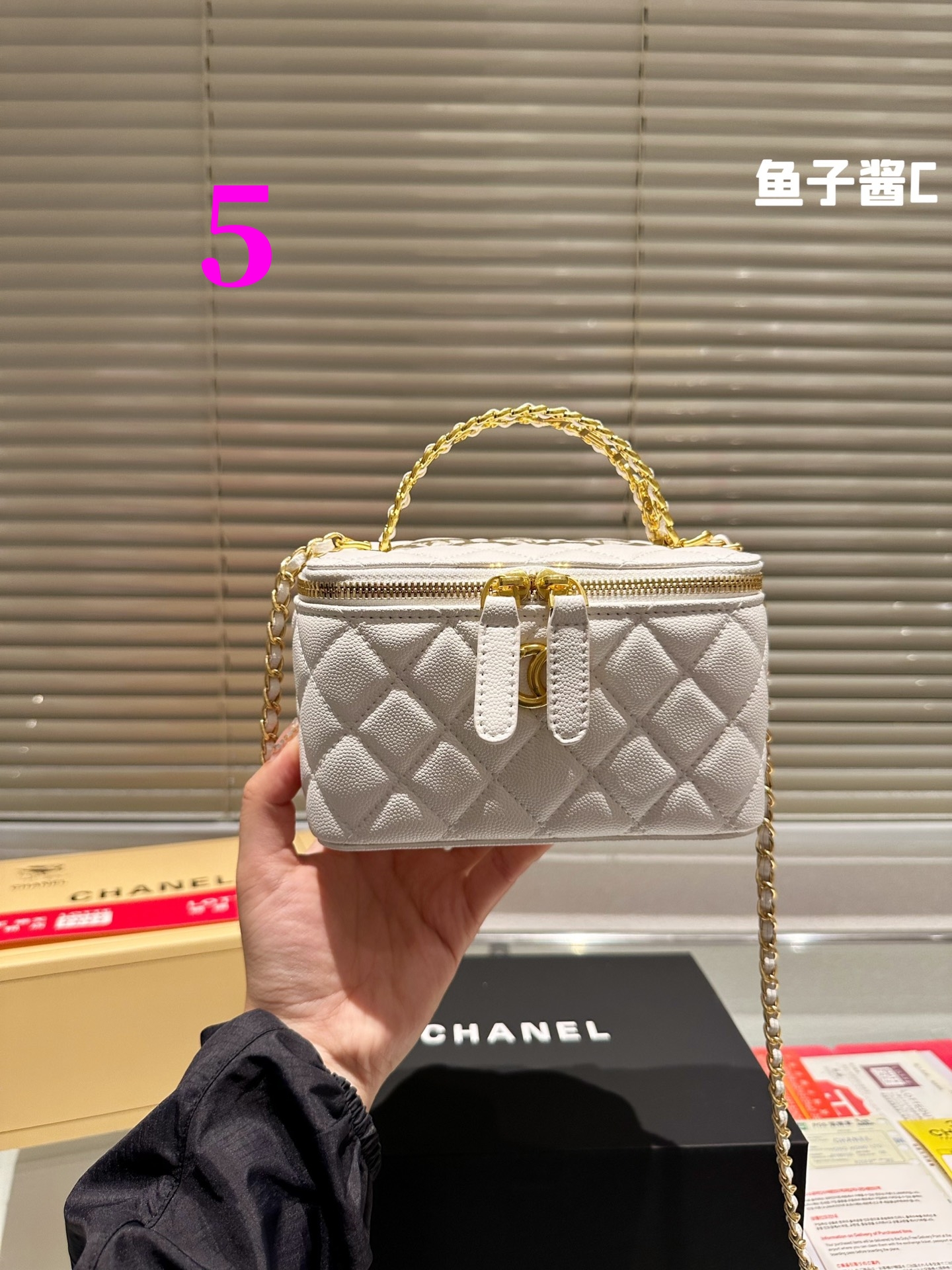 20420-Chanel-36.99$ gallery