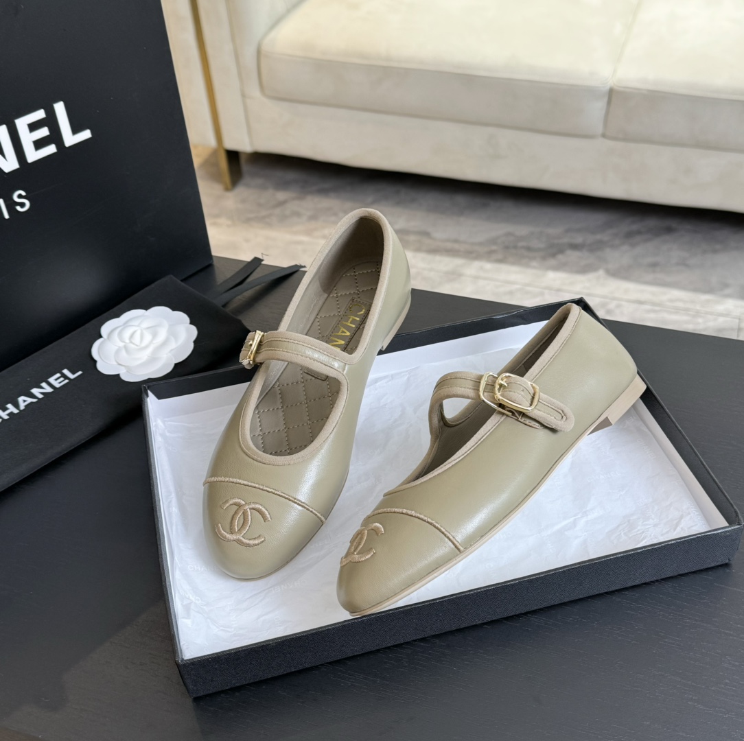 23125-Chanel-36.99$ gallery