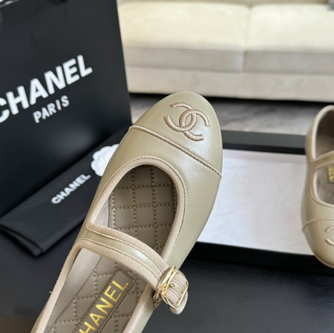 23125-Chanel-36.99$ gallery