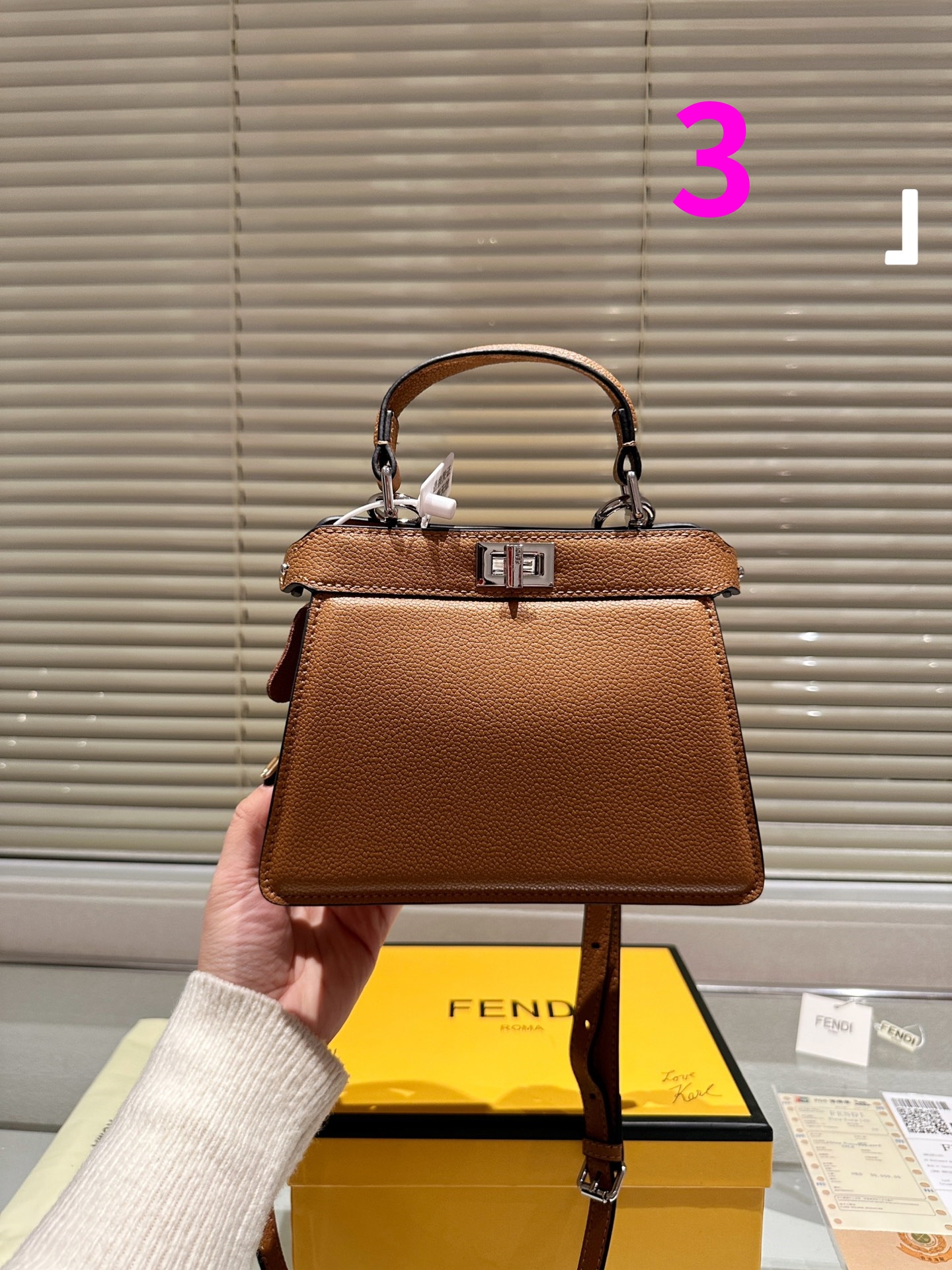 23174-FENDI-36.99$ gallery