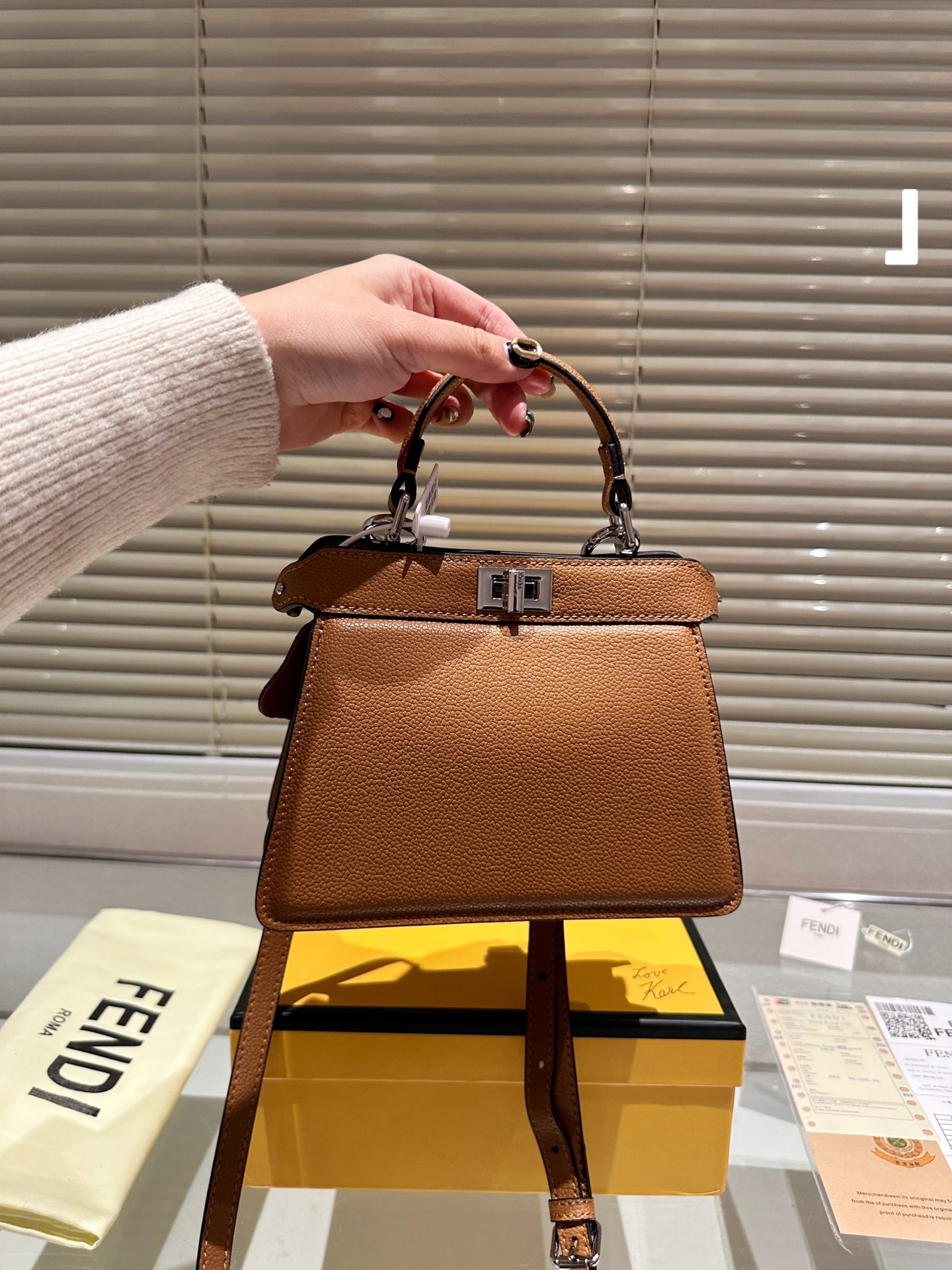 23174-FENDI-36.99$ gallery