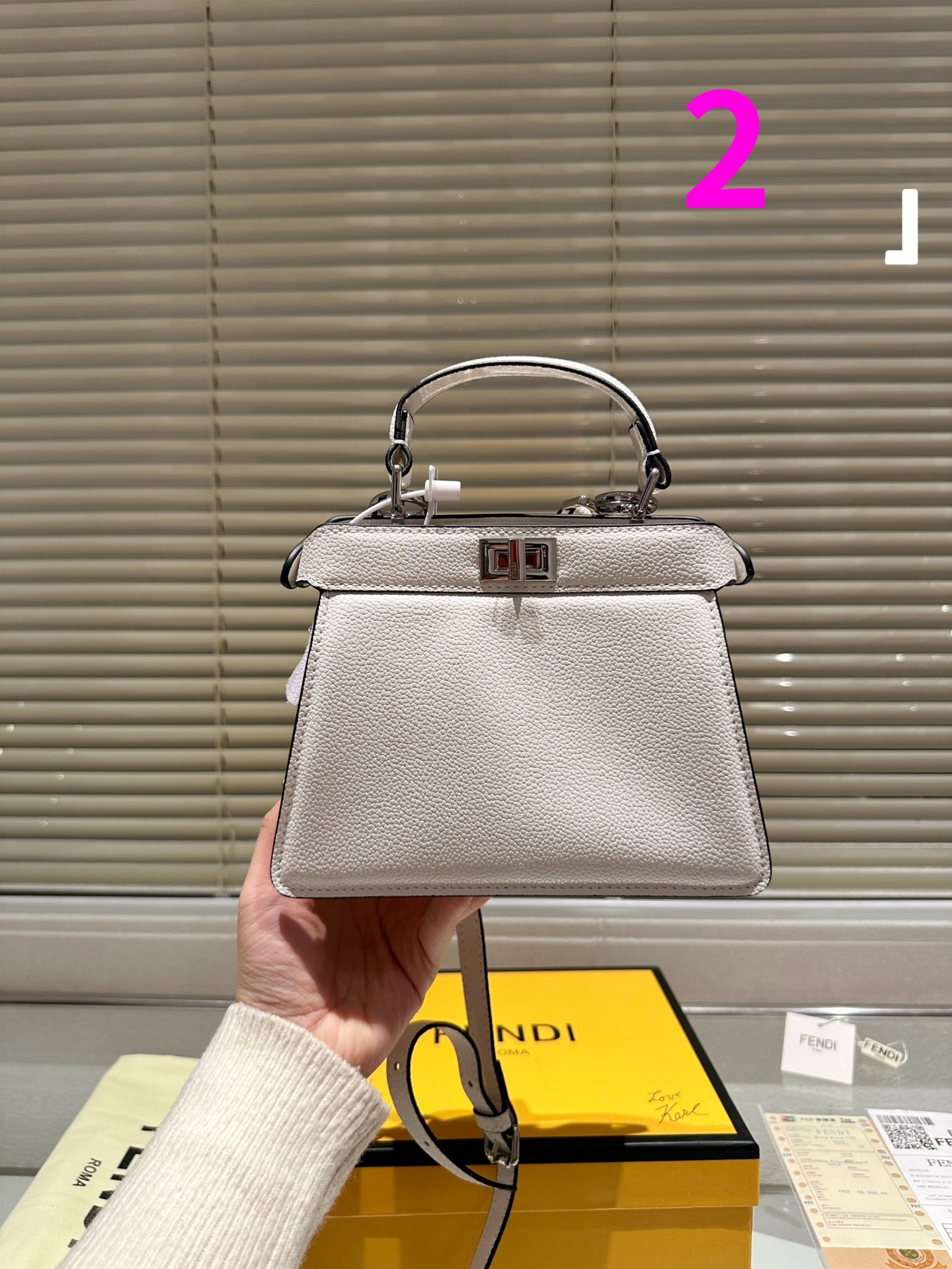 23174-FENDI-36.99$ gallery