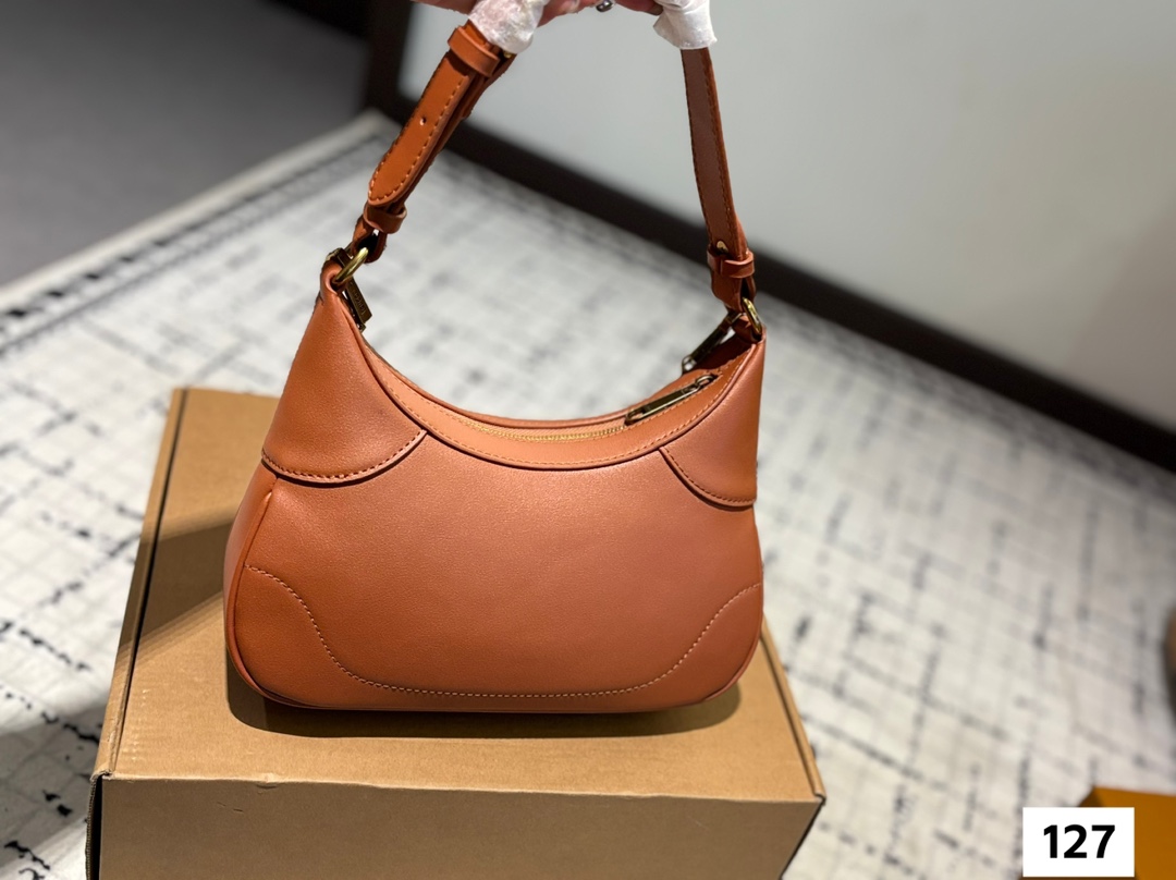 26045-Gucci-36.99$ gallery